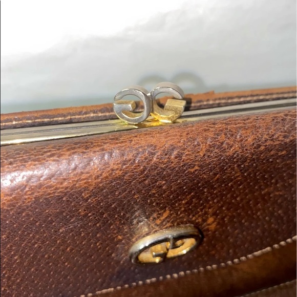 SOLDAuthentic Vintage Gucci GG Coated Canvas Wallet - Picture 8 of 12